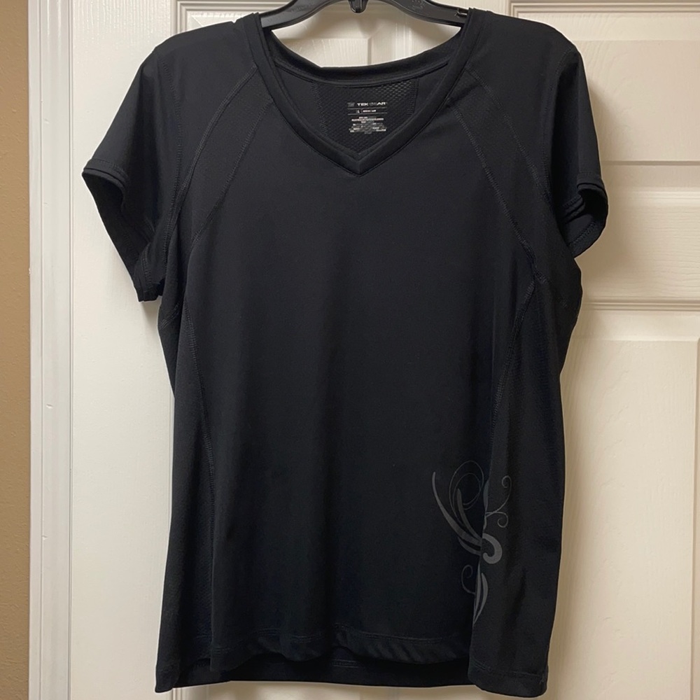 Tek air sport workout shirt size L